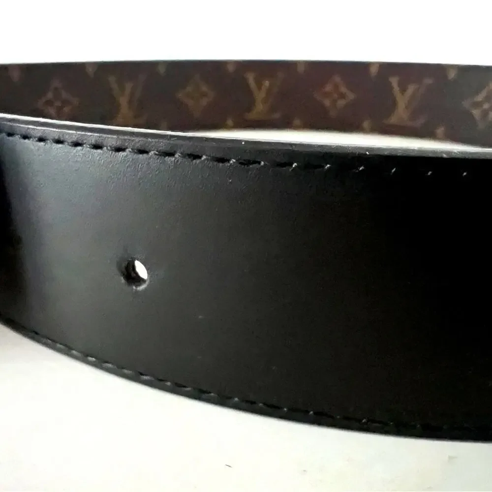 EUC Louis Vuitton 25mm reversible belt (black/brown logo)